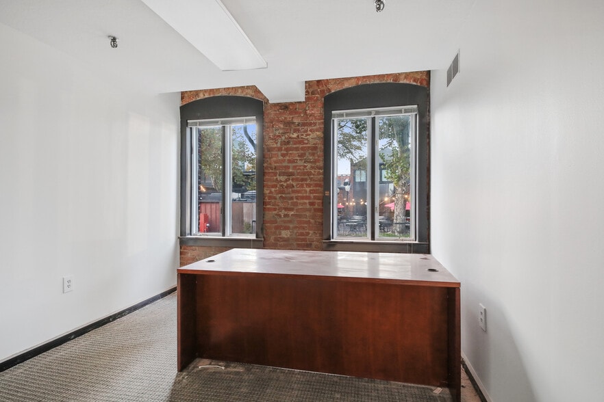 More Photos Of 410 Archibald St, Kansas City Storefront Retail Office For Sale