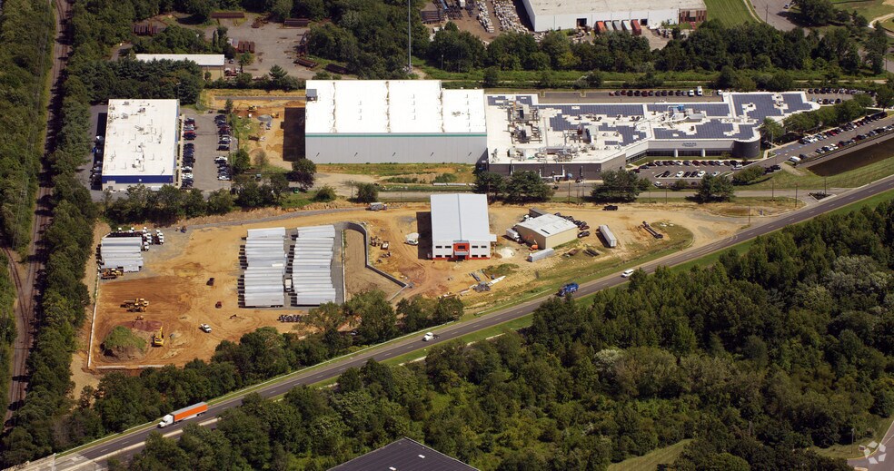 More Photos Of 2382 US Highway 130, Dayton Truck Terminal For Lease