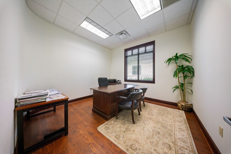 More Photos Of 4610 Riverstone Blvd, Missouri City Medical For Sale
