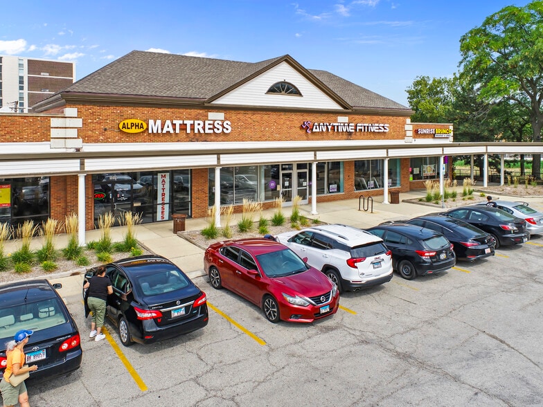More Photos Of 1075-1151 S York Rd, Bensenville Unknown For Lease