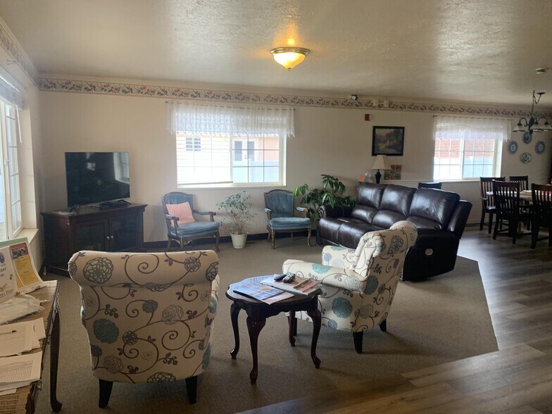 More Photos Of 535-540 N 600 W, Richfield Assisted Living For Sale