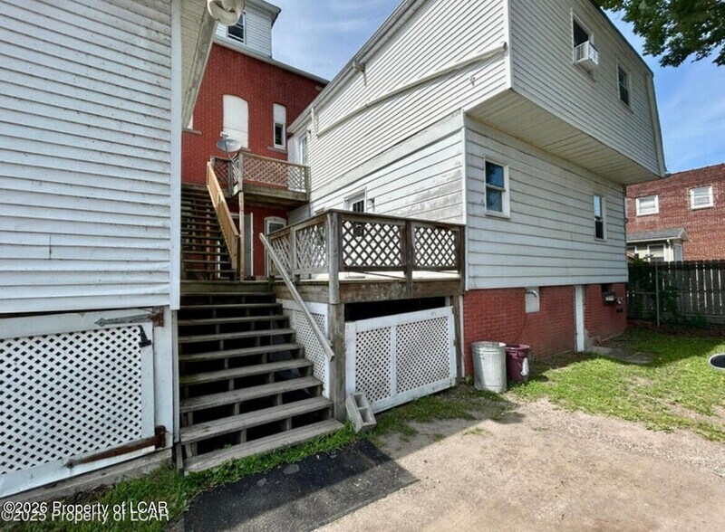 More Photos Of 546 W Main St, Plymouth Apartments For Sale
