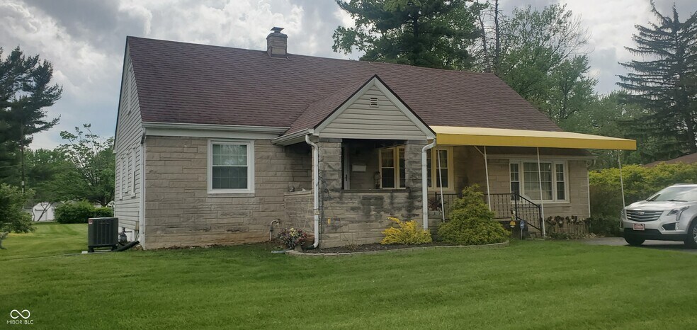 More Photos Of 530 S Us-31, Greenwood Office Residential For Sale