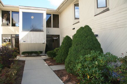 More Photos Of 69 Allen St, Rutland Medical For Sale