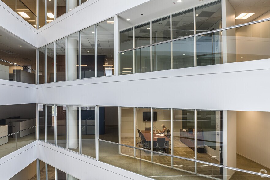 More Photos Of 16666 Northchase Dr, Houston Office For Lease