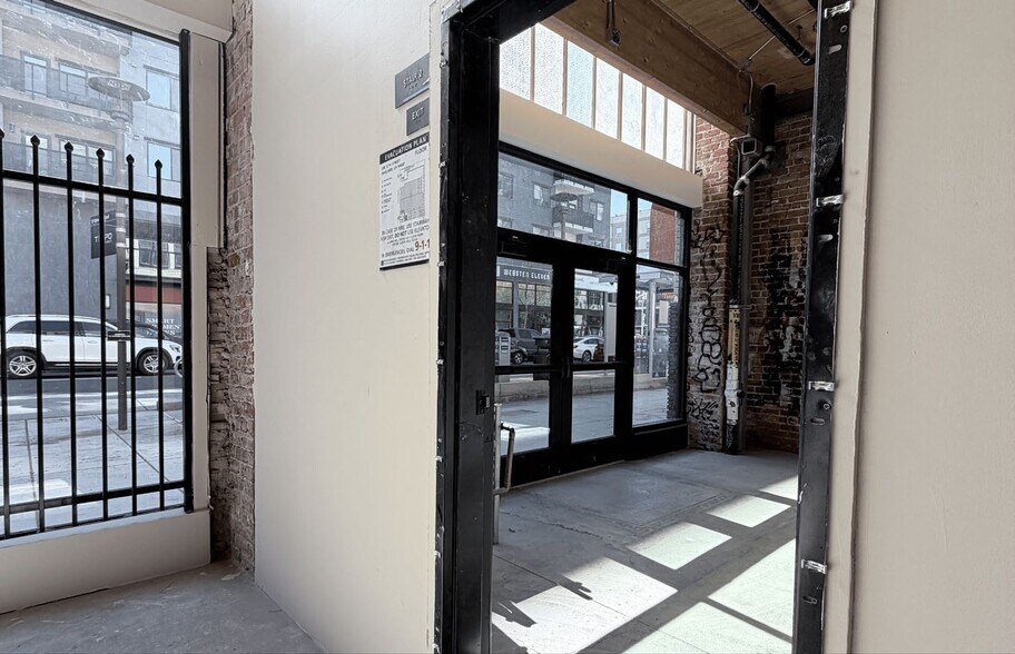 More Photos Of 316 12th St, Oakland Apartments For Lease