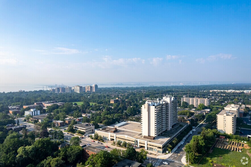 More Photos Of 760 Brant St, Burlington Office For Lease