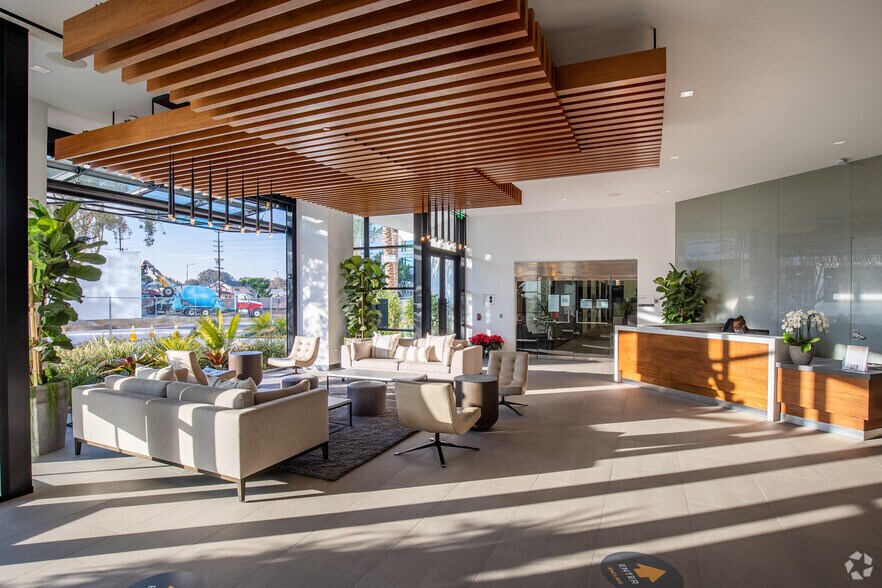 More Photos Of 970 W 190th St, Torrance Office Residential For Lease