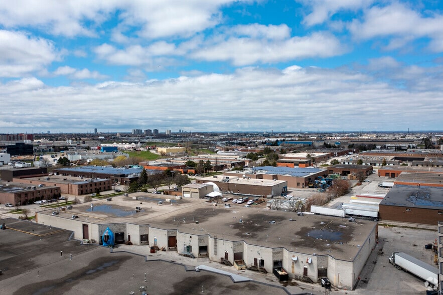 More Photos Of 33 Melford Dr, Toronto Warehouse For Lease