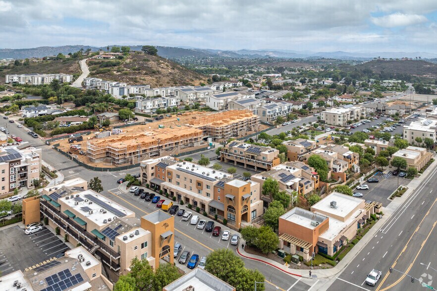 More Photos Of 444-458 W Mission Rd, San Marcos Storefront Retail Office For Lease