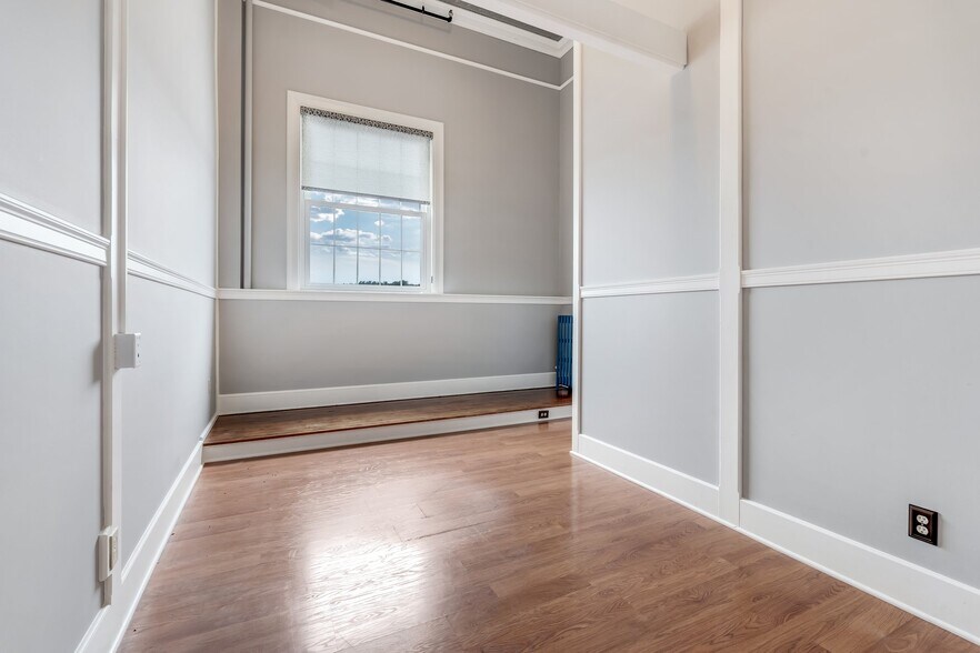 More Photos Of 192 Main St, Ellsworth Storefront For Sale