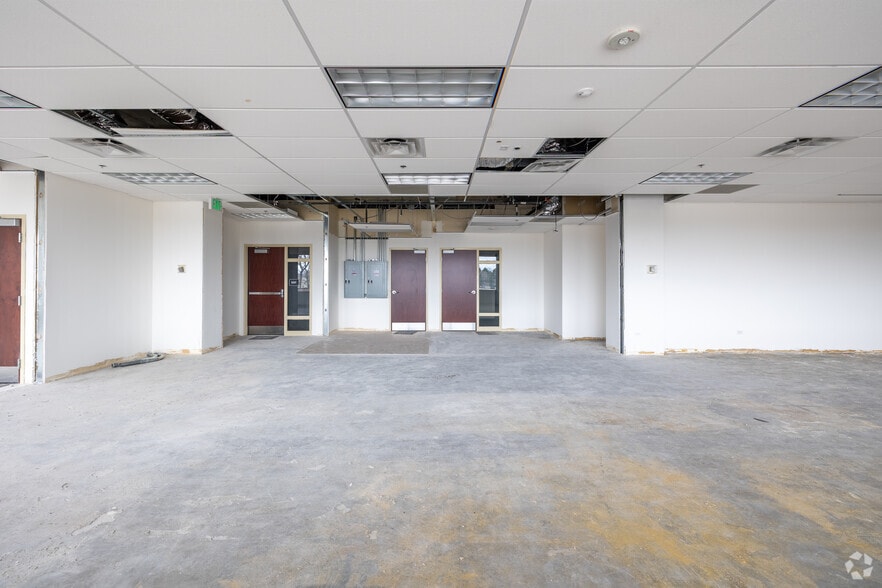 More Photos Of 14001 E Iliff Ave, Aurora Office For Sale