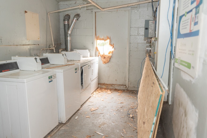 More Photos Of 4907-4921 Frederick Ave, Baltimore Apartments For Sale