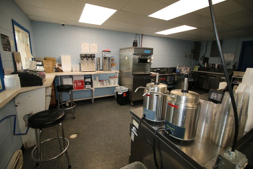 More Photos Of 426 Bartel St, Scranton Restaurant For Sale