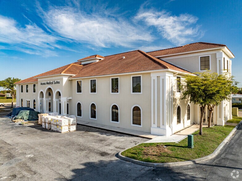 Primary Photo Of 420 Del Prado Blvd, Cape Coral Medical For Lease