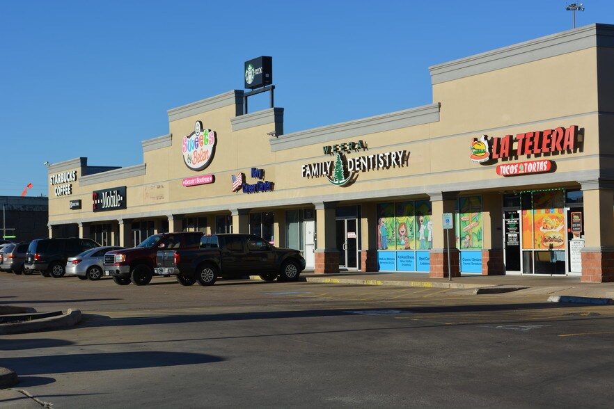 More Photos Of 6015 Hillcroft Ave, Houston Unknown For Lease