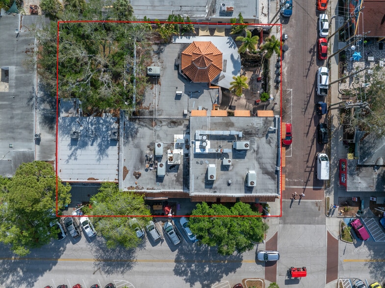 More Photos Of 2834 Beach Blvd, Gulfport Freestanding For Sale