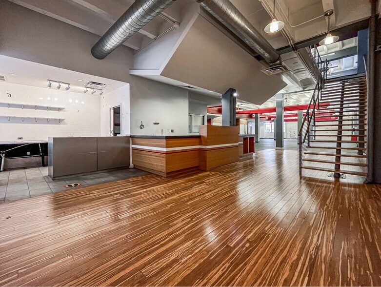 More Photos Of 1626-1630 14th St NW, Washington Storefront Retail Office For Lease