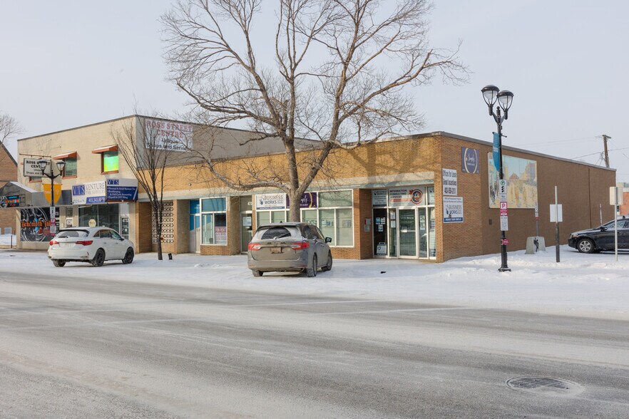 More Photos Of 4730 50 St, Red Deer Storefront Retail Office For Sale