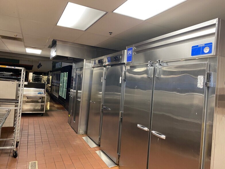 More Photos Of 18360 College Rd, Hagerstown Unknown For Lease