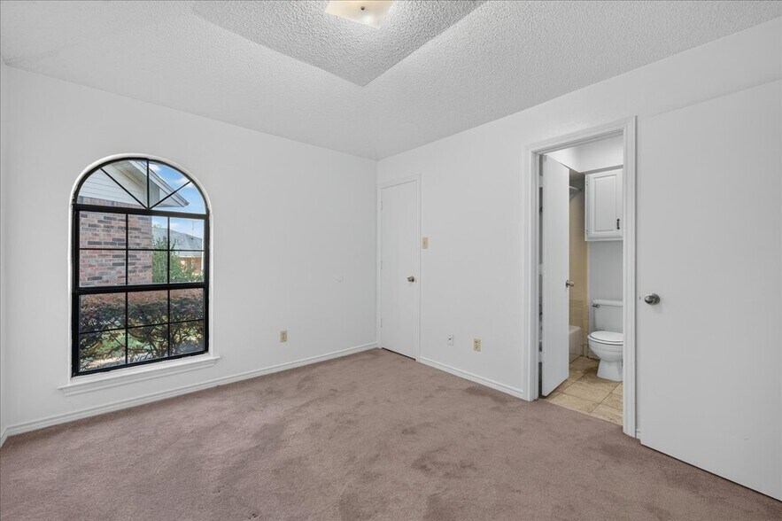 More Photos Of 210-212 Saint Marys Pl, Rockwall Apartments For Sale