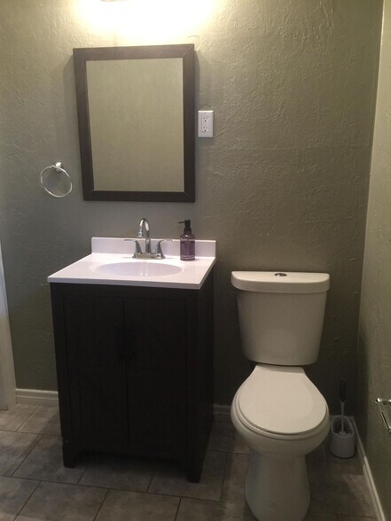 More Photos Of 2011 NW Hoover Ave, Lawton Apartments For Sale