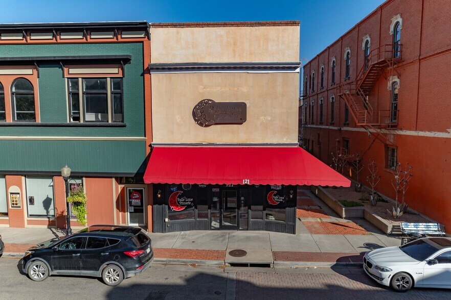 More Photos Of 121 W Main St, Trinidad General Retail For Sale