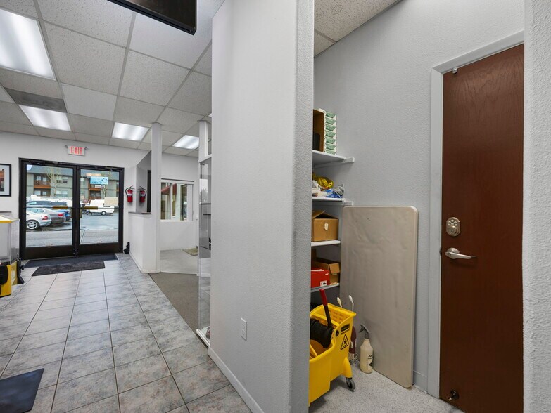 More Photos Of 17795-17835 SW Pacific Hwy, Tualatin Storefront Retail Office For Sale