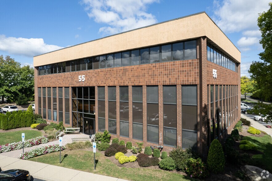 More Photos Of 55 Harristown Rd, Glen Rock Medical For Lease