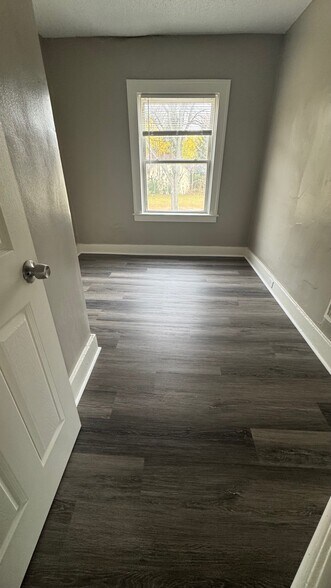 More Photos Of 25 Maynard Ct, Pontiac Apartments For Sale