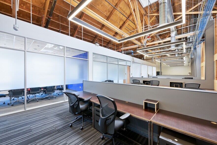 More Photos Of 3515 Eastham Dr, Culver City Loft Creative Space For Sale