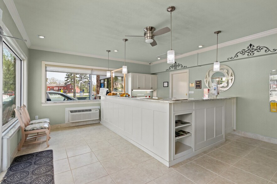 More Photos Of 110 Huntsville Rd, Eureka Springs Hotel For Sale