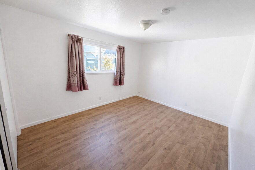 More Photos Of 2015 Hearst Ave, Berkeley Apartments For Sale