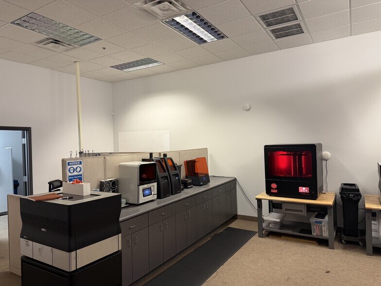 More Photos Of 3850 E Baseline Rd, Mesa Office For Sale