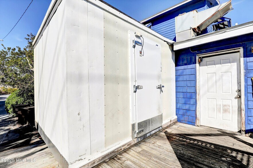 More Photos Of 211 S Topsail Dr, Surf City Restaurant For Sale