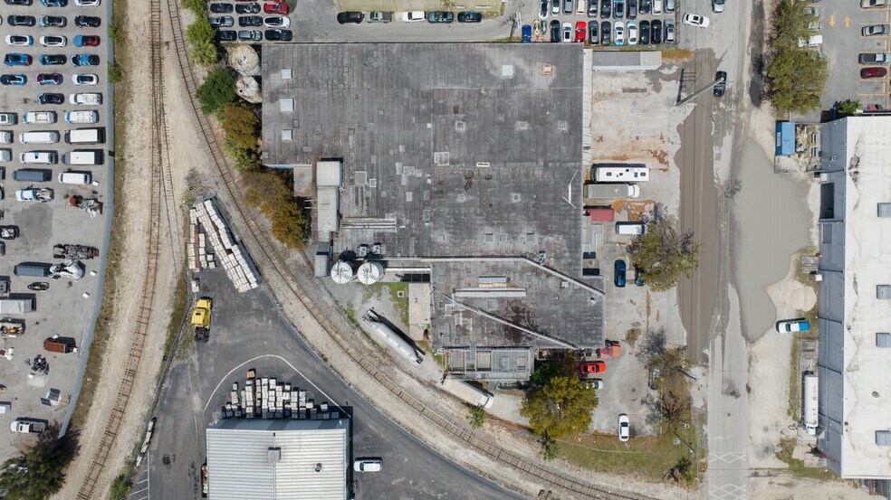 More Photos Of 10900 NW 36th Ave, Miami Warehouse For Sale