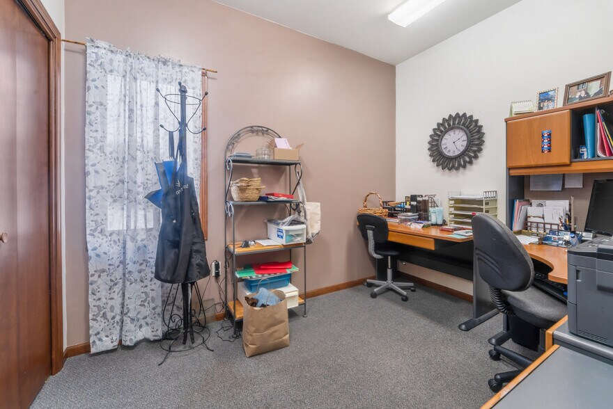 More Photos Of 155 W Menasha Ave, Whitelaw Flex For Sale