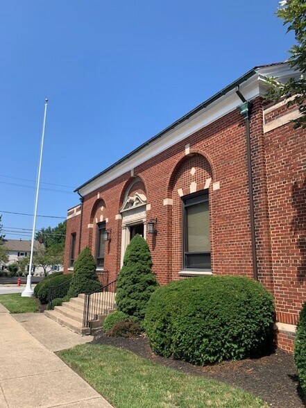 More Photos Of 38029 3rd St, Willoughby Office For Lease