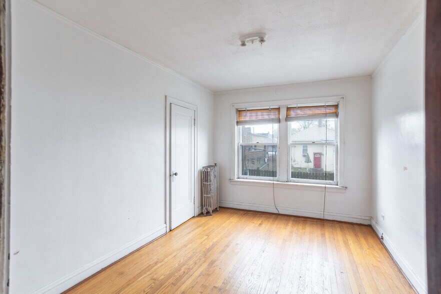 More Photos Of 146 157th St, Calumet City Apartments For Sale