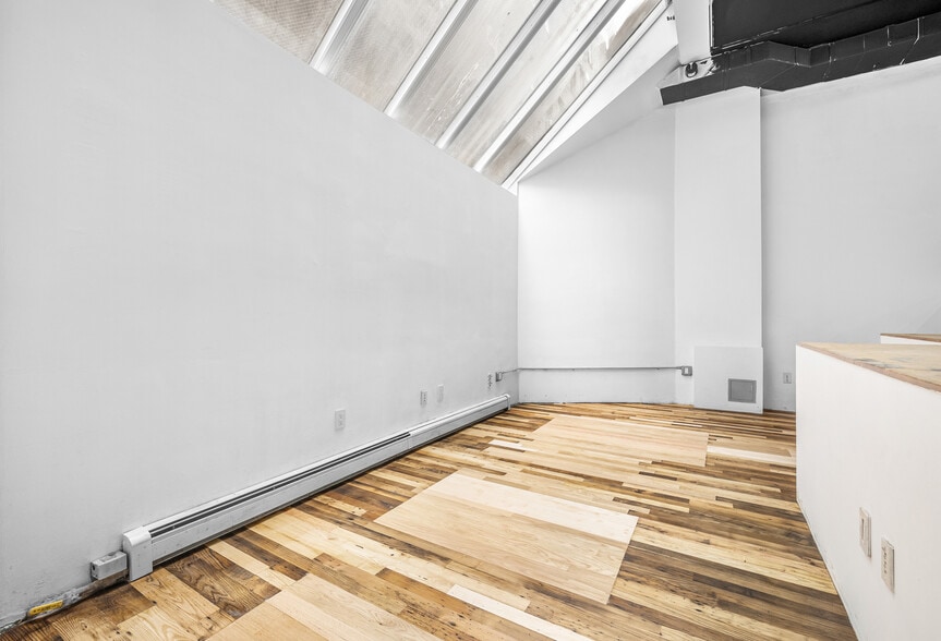 More Photos Of 148 Chambers St, New York Apartments For Lease