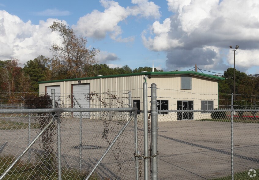 More Photos Of 6333 E FM-1960, Humble Light Distribution For Lease
