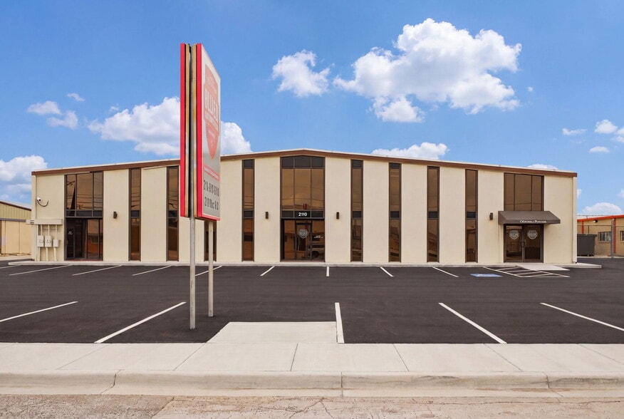 Primary Photo Of 2110 Mannix Dr, San Antonio Light Distribution For Lease