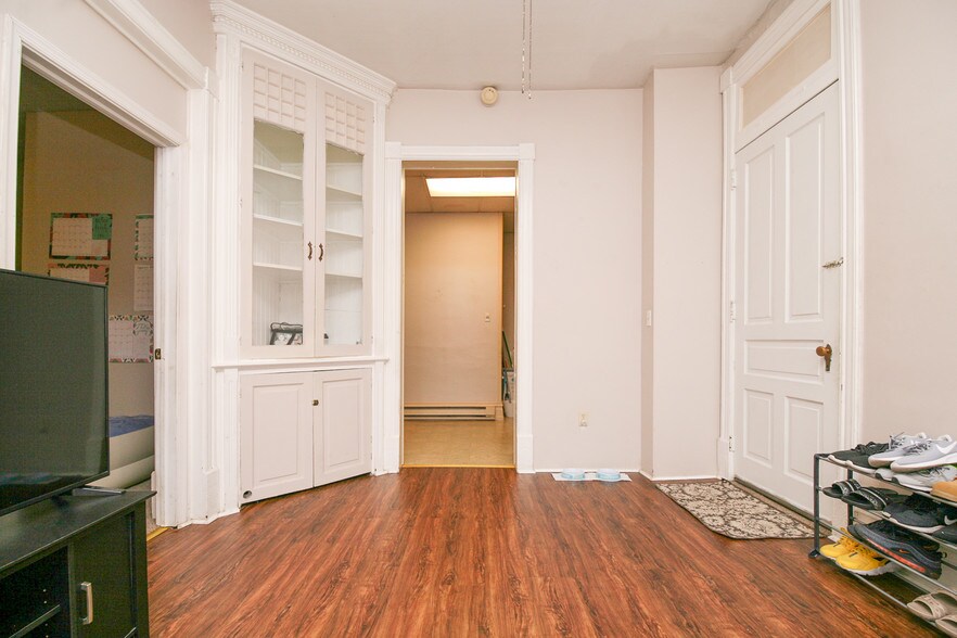 More Photos Of 2102 S Lehigh Ave, Whitehall Apartments For Sale