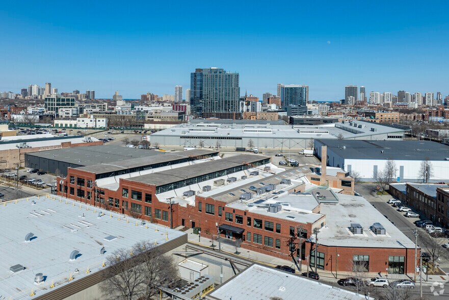 More Photos Of 1315 N North Branch St, Chicago Office For Lease