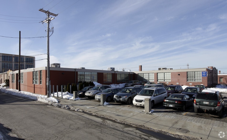 More Photos Of 17 Virginia Ave, Providence Office For Lease