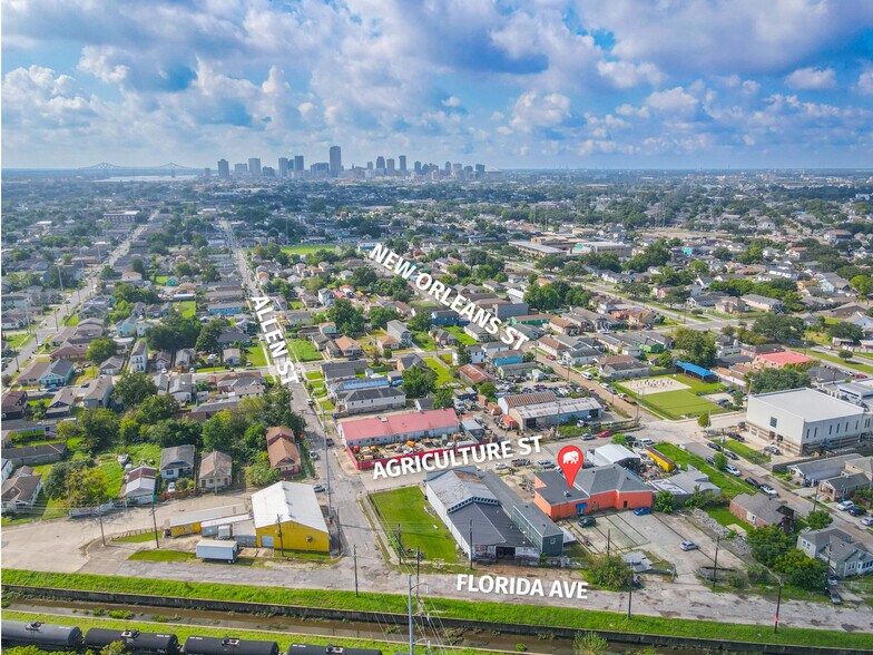 More Photos Of 1857 Agriculture St, New Orleans Showroom For Sale