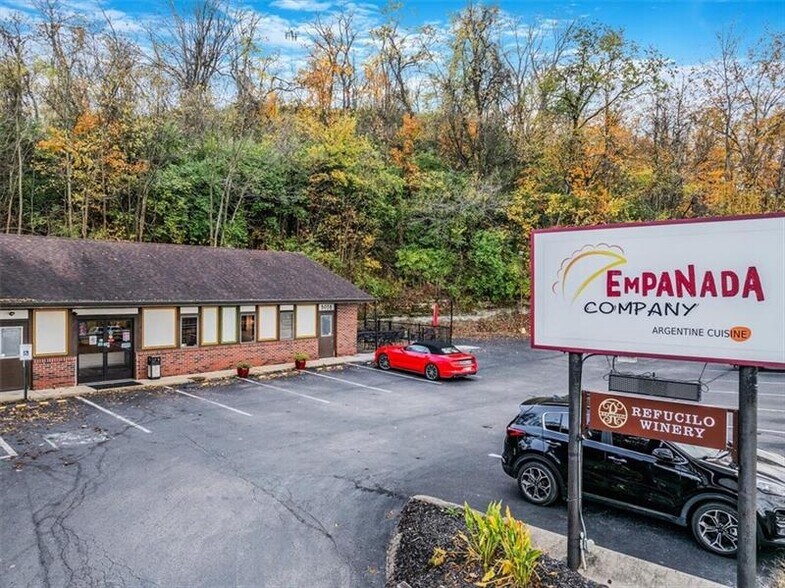 Primary Photo Of 3058 Washington Pike, Bridgeville Restaurant For Sale