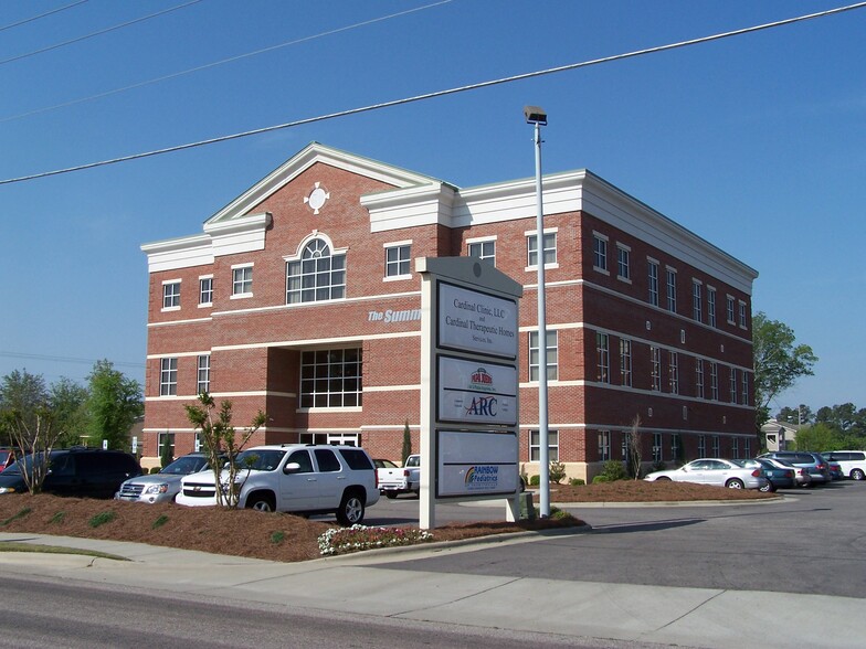 Primary Photo Of 1540 Purdue Dr, Fayetteville Medical For Lease