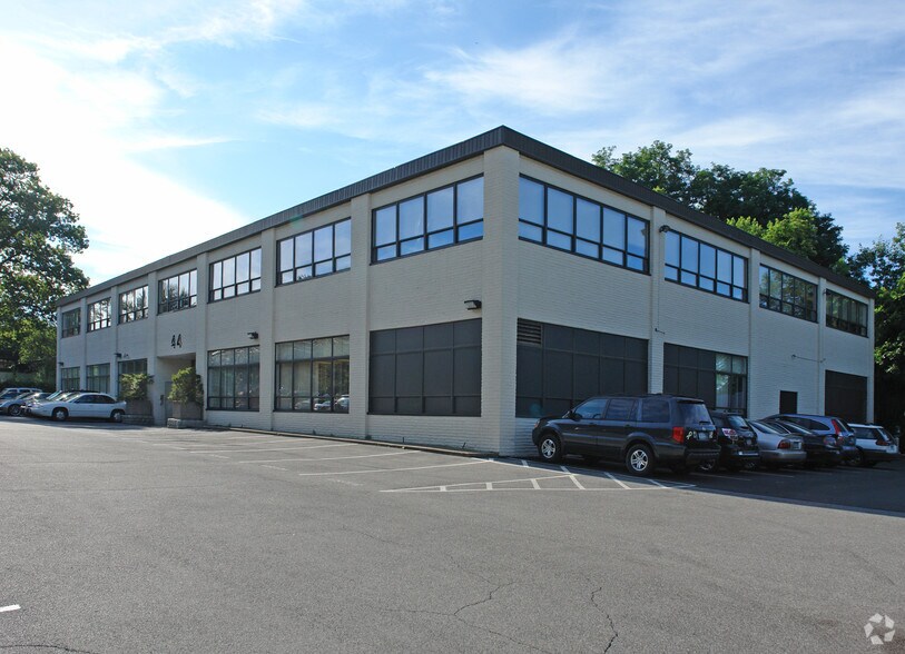Primary Photo Of 44 Executive Blvd, Elmsford Loft Creative Space For Lease