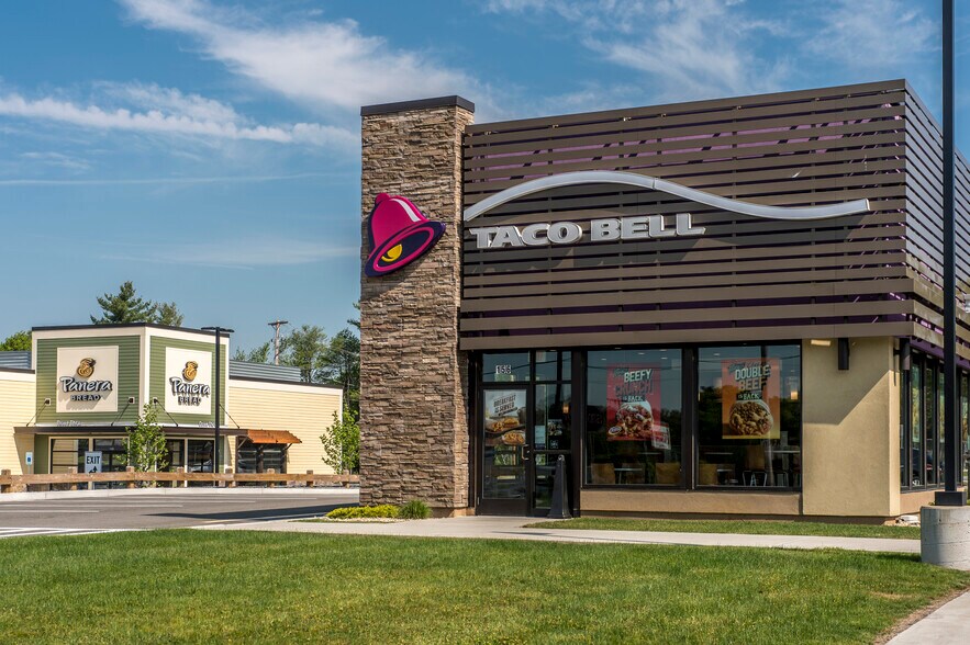 More Photos Of 117 Church St, Pembroke Unknown For Lease